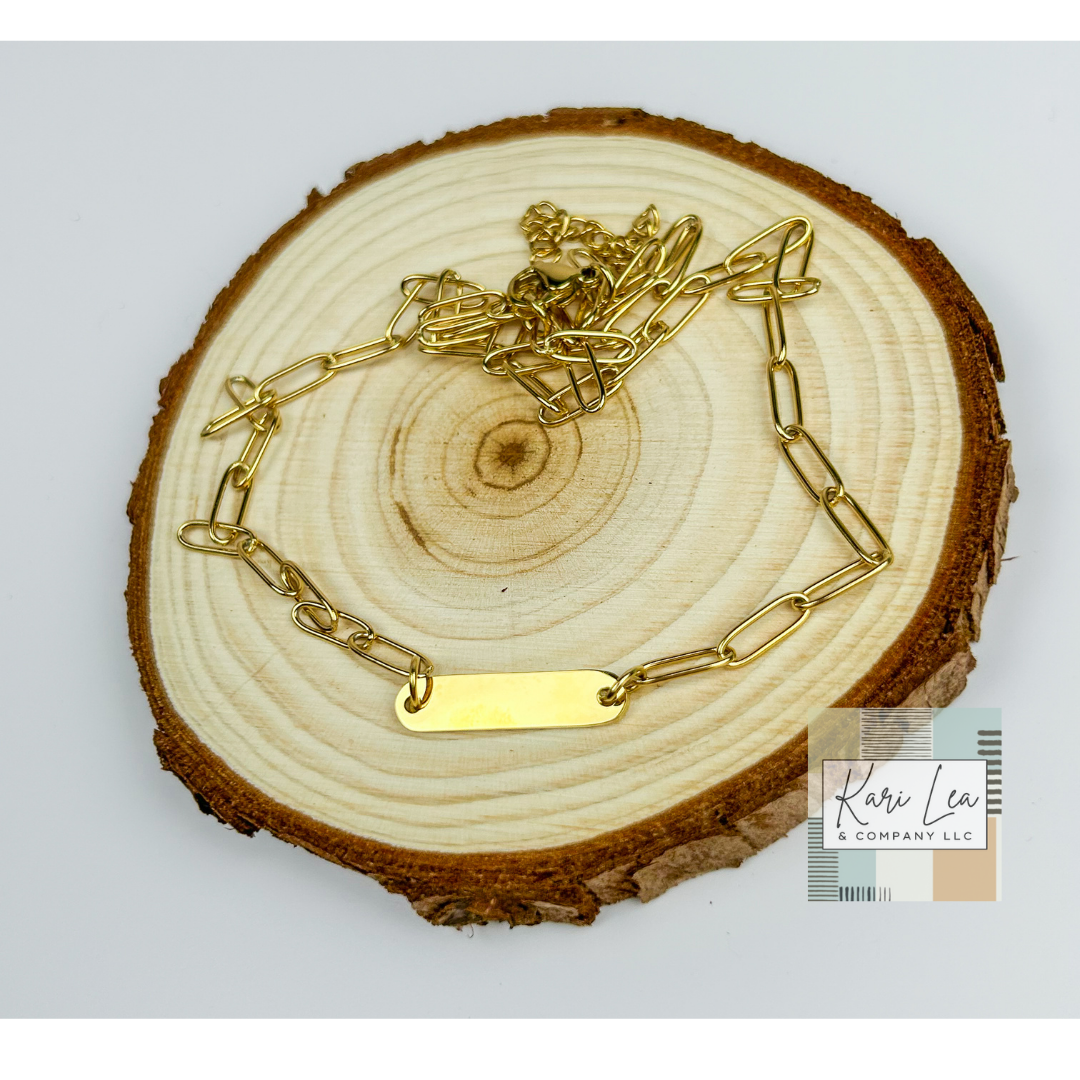 Oval Bar Paperclip Necklace